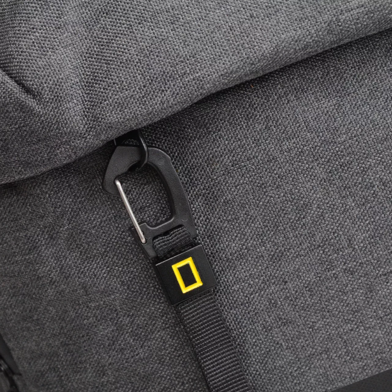 کیف لپ تاپ نشنال جئوگرافیک مدل N21107 SHADOW مناسب برای لپ تاپ 15 تا 17 اینچی