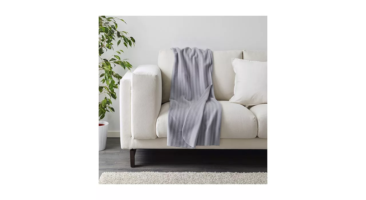 پتو مسافرتی ایکیا مدل VITMOSSA سایز 120×160 سانتیمتر