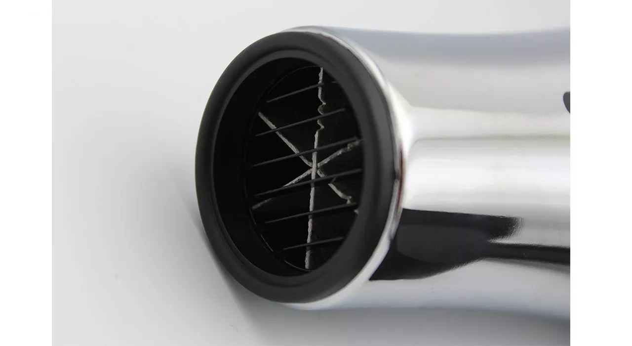 سشوار حرفه ای گوسونیک مدل GHD-229، موتور AC با توان مصرفی 1800 وات، دارای قابلیت باد سرد، فناوری تولید یون، وزن 892 گرم، تنظیم حرارت 3 حالته و کنترل سرعت 2 حالته، به همراه 1 عدد سری متمرکزکننده