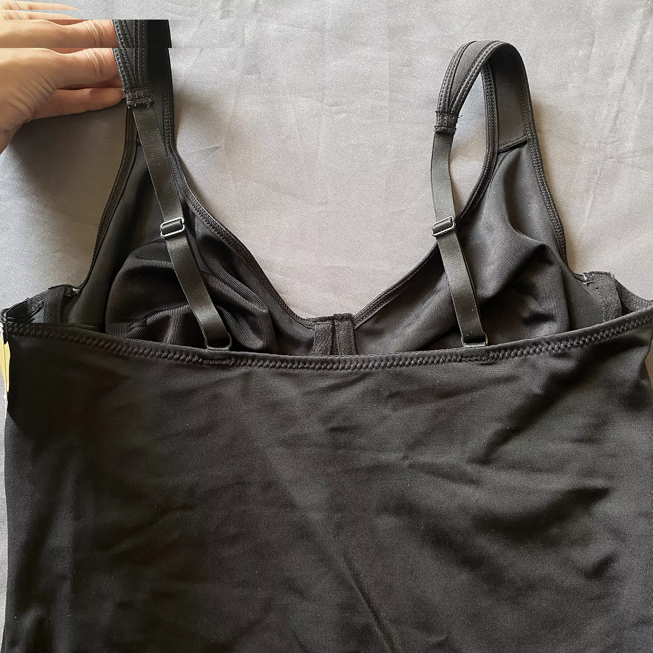 بادی بدون آستین زنانه مدل 500