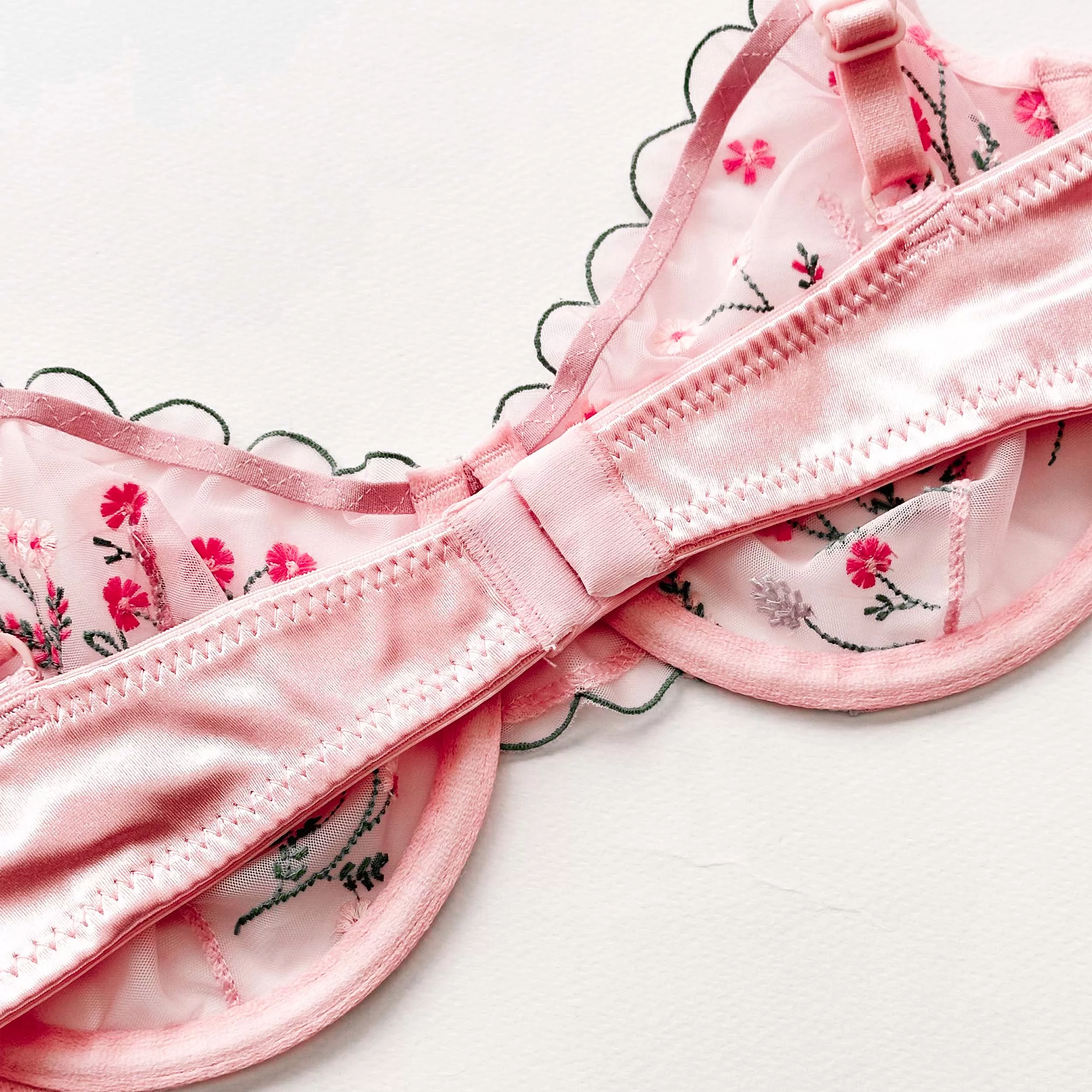 ست شورت و سوتین زنانه نوشه پوش کد 88825