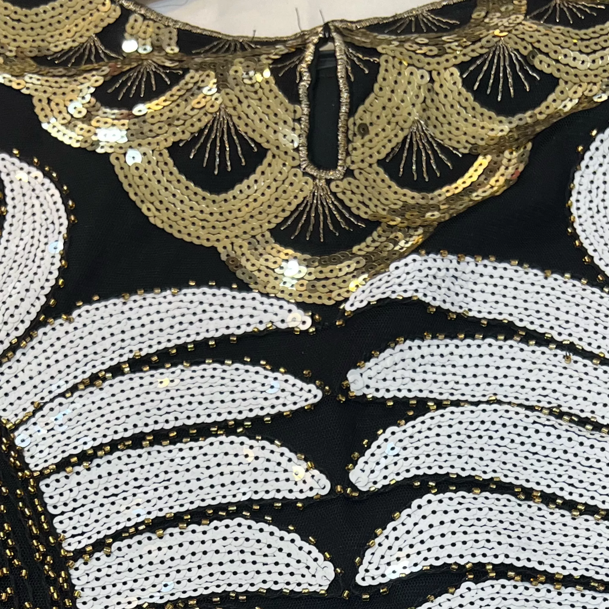 بلوز آستین بلند یقه گرد زنانه مدل X33RT رنگ مشکی