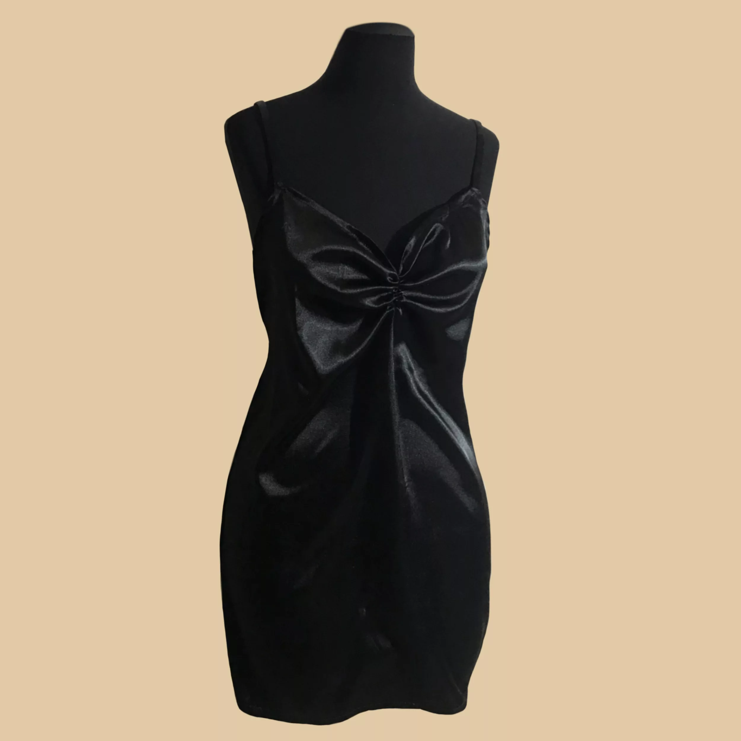 لباس خواب زنانه مقمیس مدل ساتن پشت ضربدری رنگ مشکی