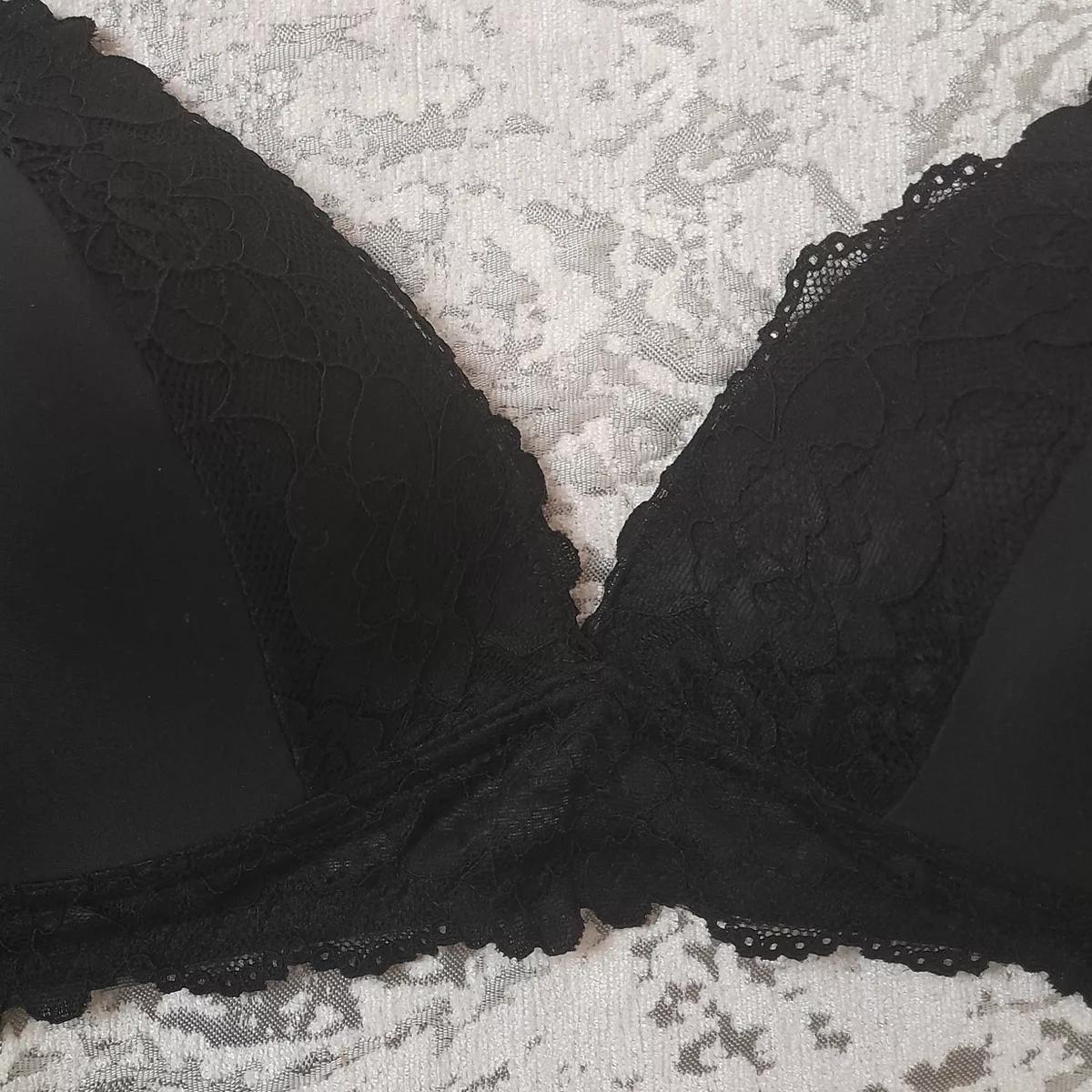 سوتین اسفنجی زنانه اسمارا مدل B450736 رنگ مشکی