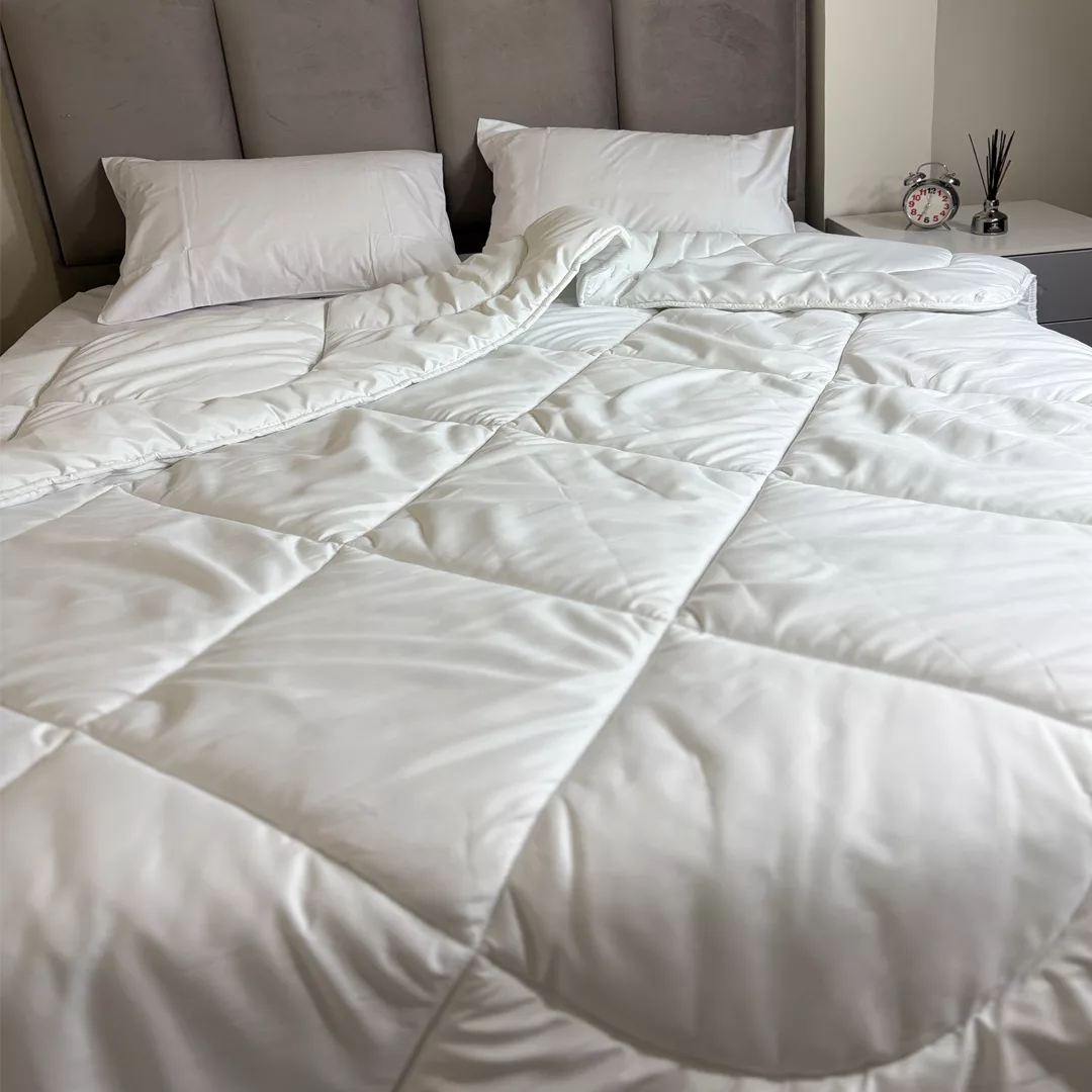 لحاف پرارین مدل لایت دونفره سایز 220x200 سانتی متر