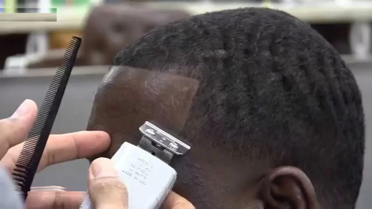 ماشین اصلاح موی سر و صورت اندیس مدل T-Outliner