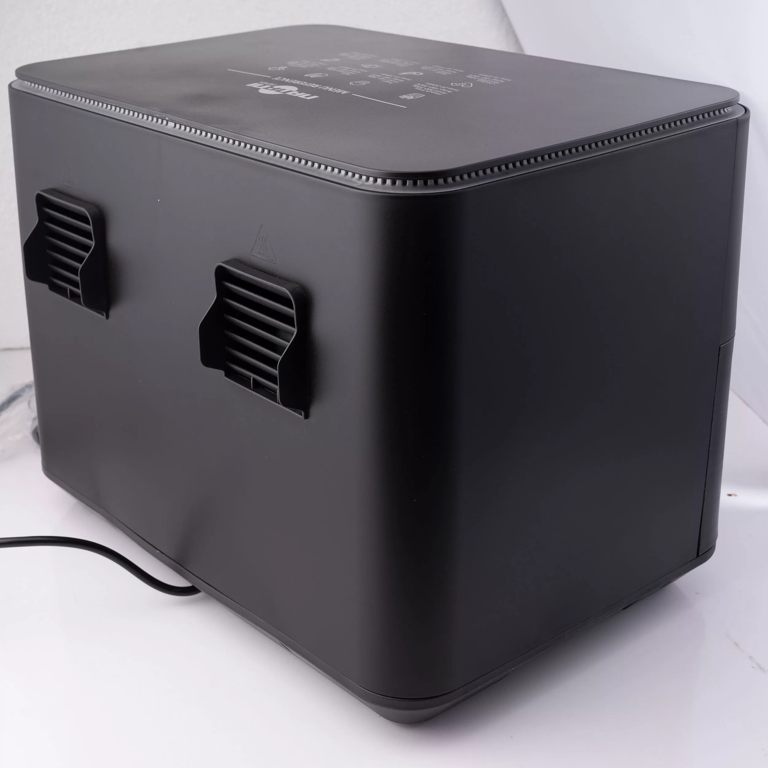 سرخ‌کن 10 لیتری نانانی مدل NAF-022