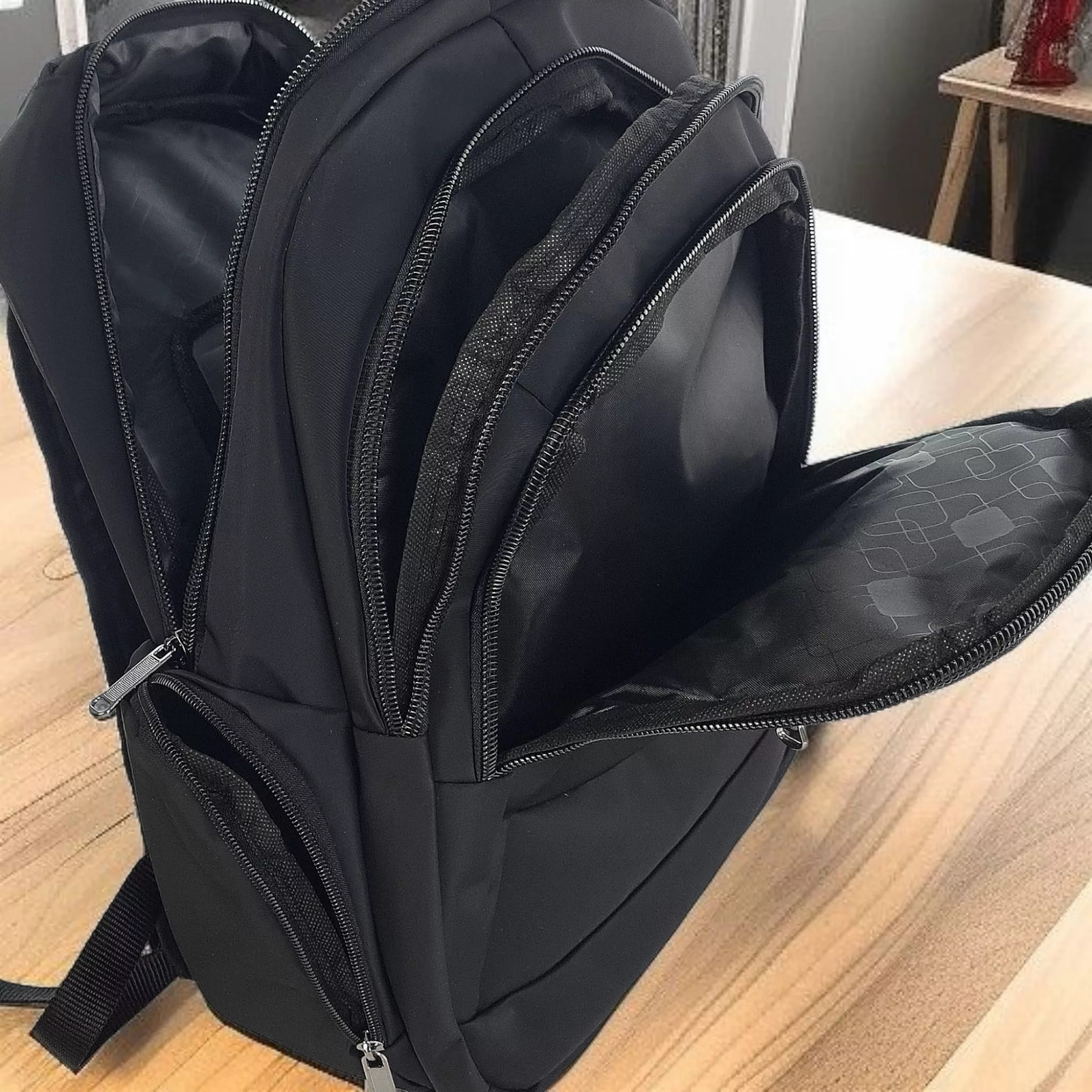 کوله پشتی لپ تاپ گابل مدل GB 2230 مناسب برای لپ تاپ 14.1 تا 15.6 اینچی