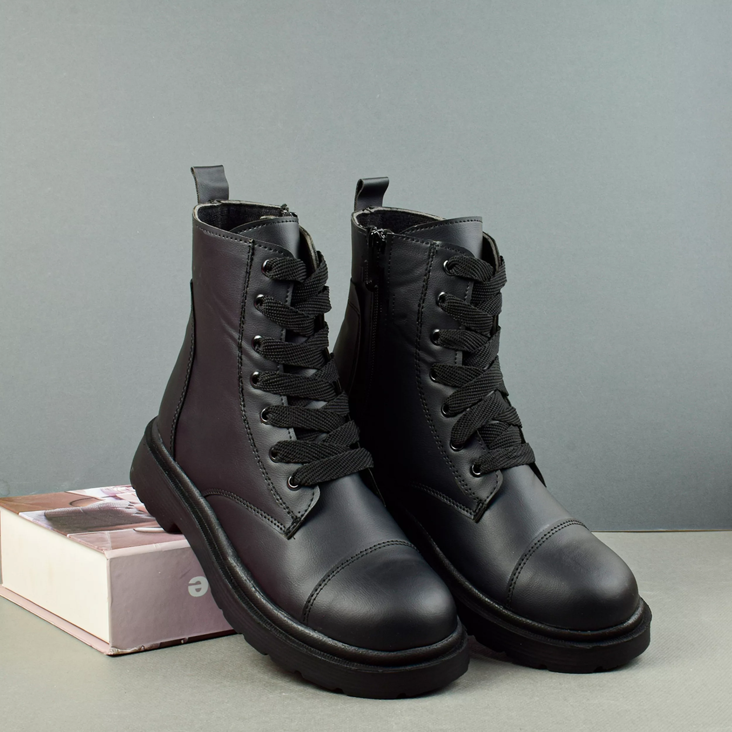 نیم بوت زنانه مدل زیپی آسان پوش BK.4073