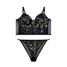 ست شورت و سوتین زنانه مدل  لاکچری توری گل برجسته  کد 80852st