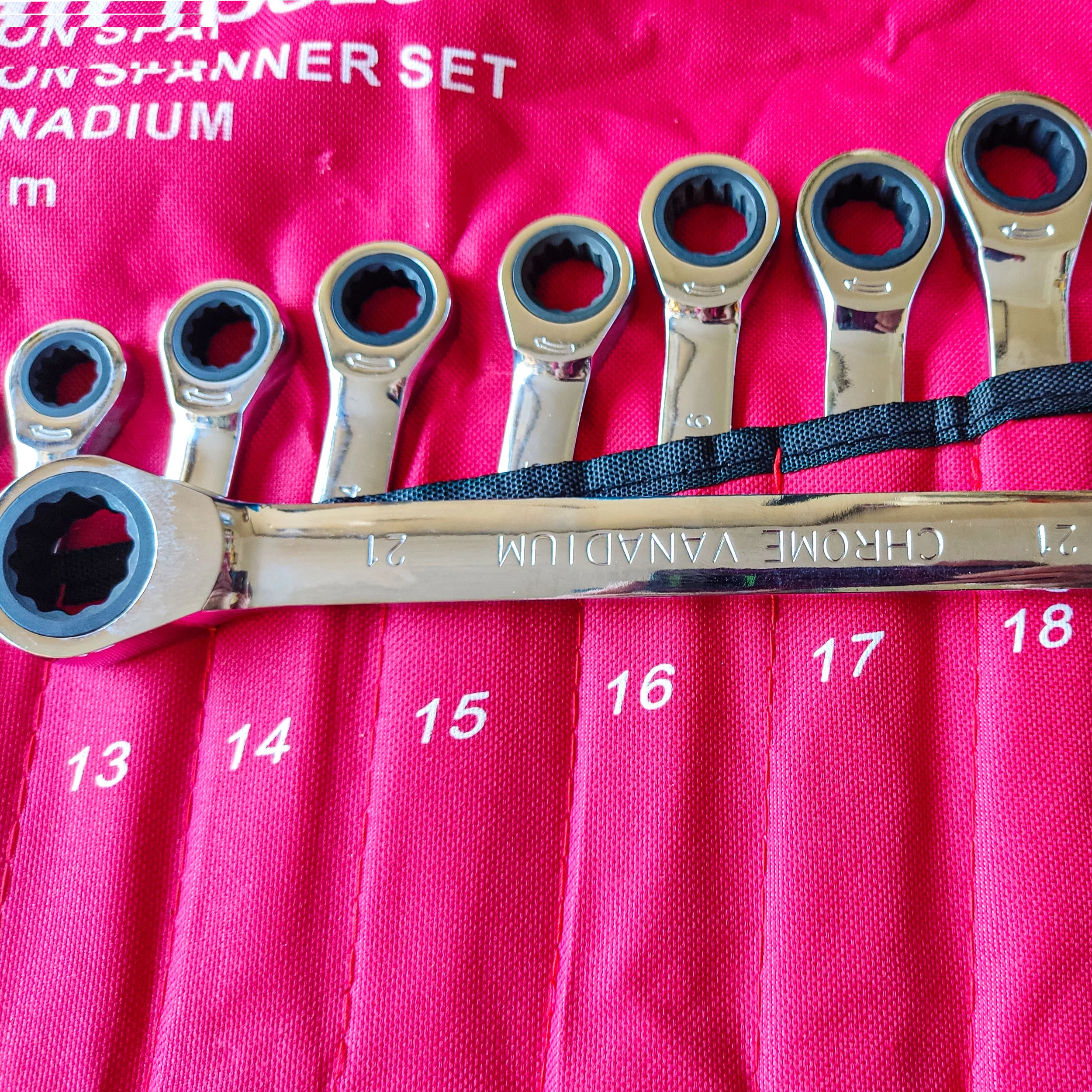 آچار یکسر تخت و یکسر رینگی جغجغه ای یونا مدل WPW2150 مجموعه 14 عددی