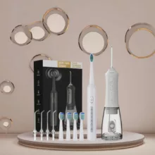 دستگاه شست و شوی دهان و دندان شارژی مدل F6-T5 به همراه مسواک برقی