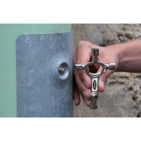 آچار تاسیسات ویگور مدل V4227
