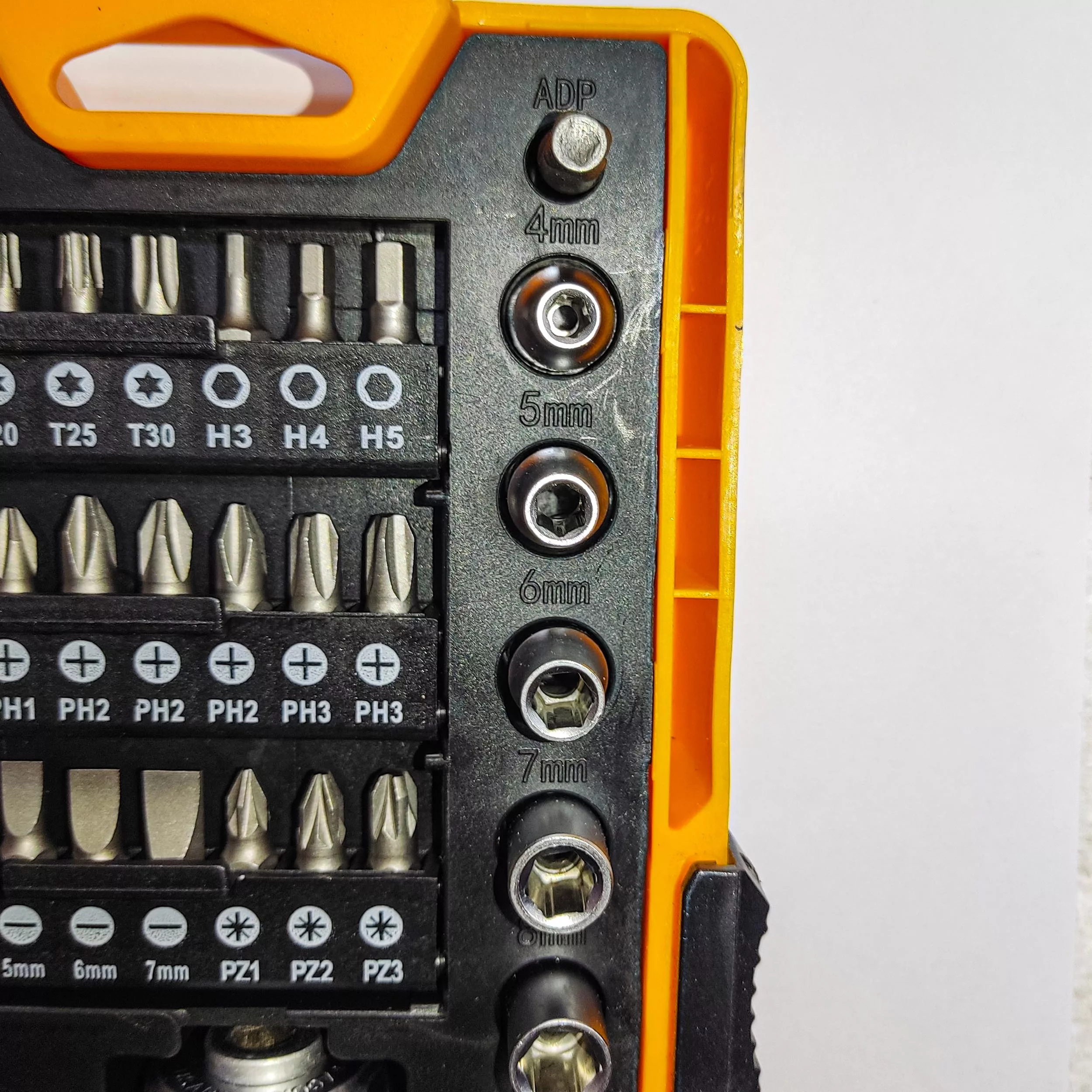 رابط سری پیچ گوشتی و پیچ گوشتی بکسی دینگشی مدل ART: 68638 مجموعه 38 عددی