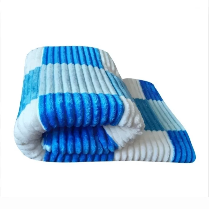 پتو مسافرتی طرح پلیسه کد W200 سایز 150×200 سانتی متر