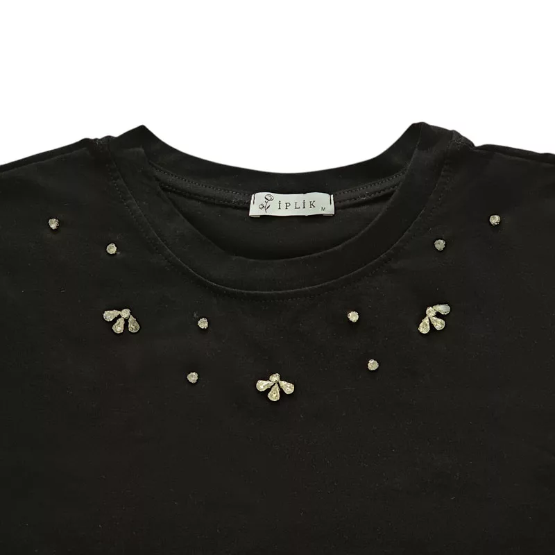 کراپ تیشرت آستین کوتاه زنانه ایپلیک زی مدل سنگ دوزی کد IP11.2