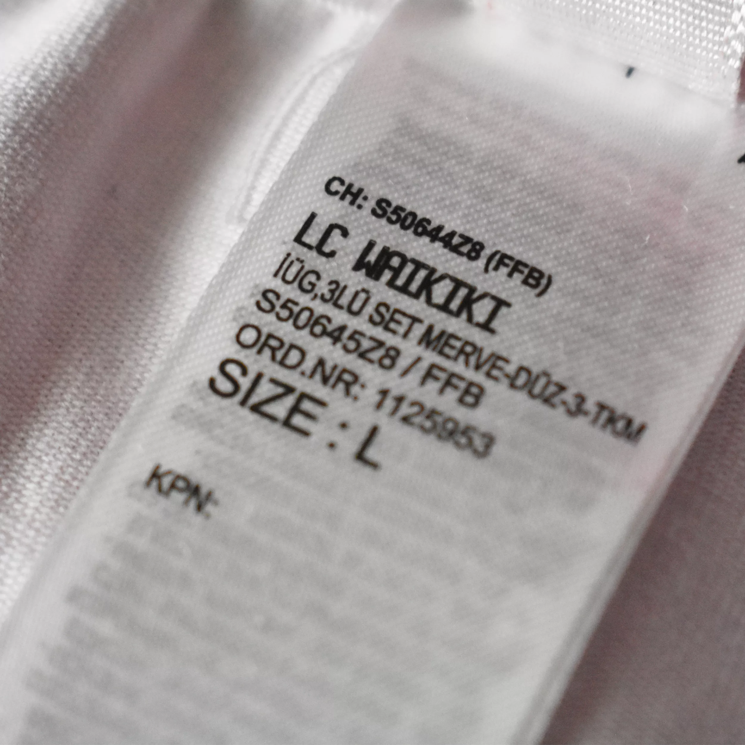 شورت زنانه ال سی وایکیکی مدل s50645z8 مجموعه 3 عددی