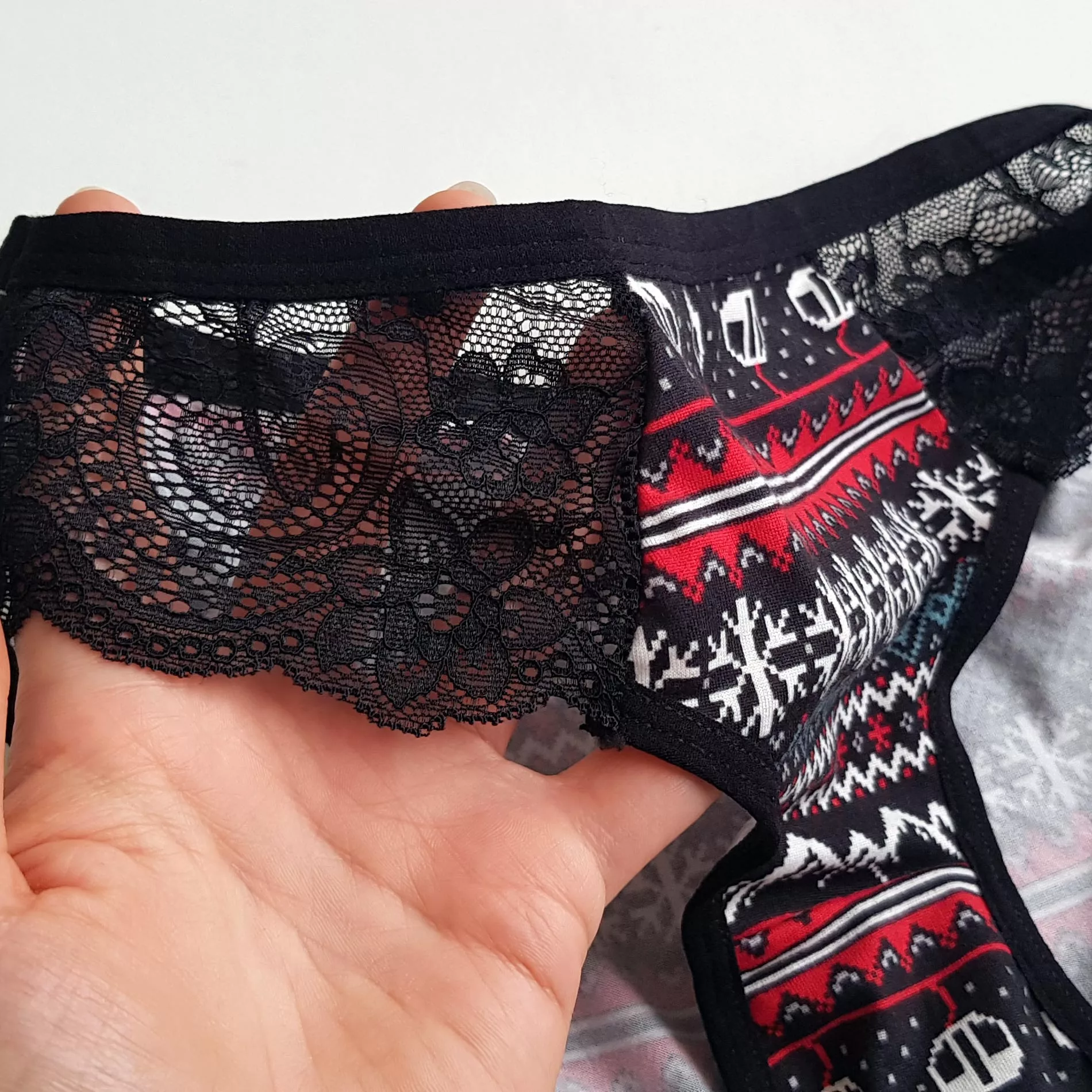 ست شورت و سوتین زنانه پانیذ مدل فنردار دکلته پوش آپ کد 4689-7