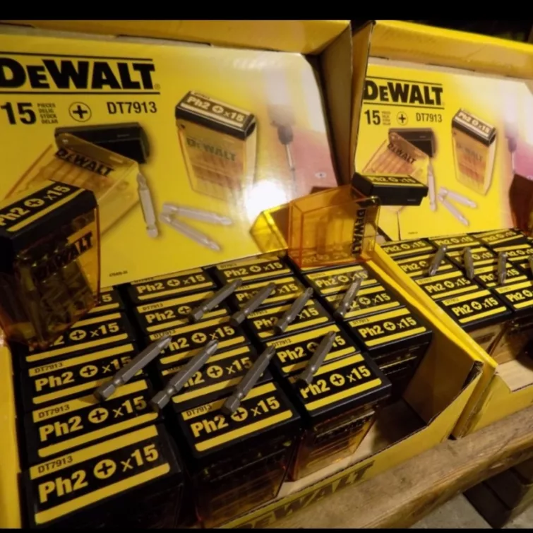 سرپیچ گوشتی دیوالت مدل PH2 بسته 15 عددی