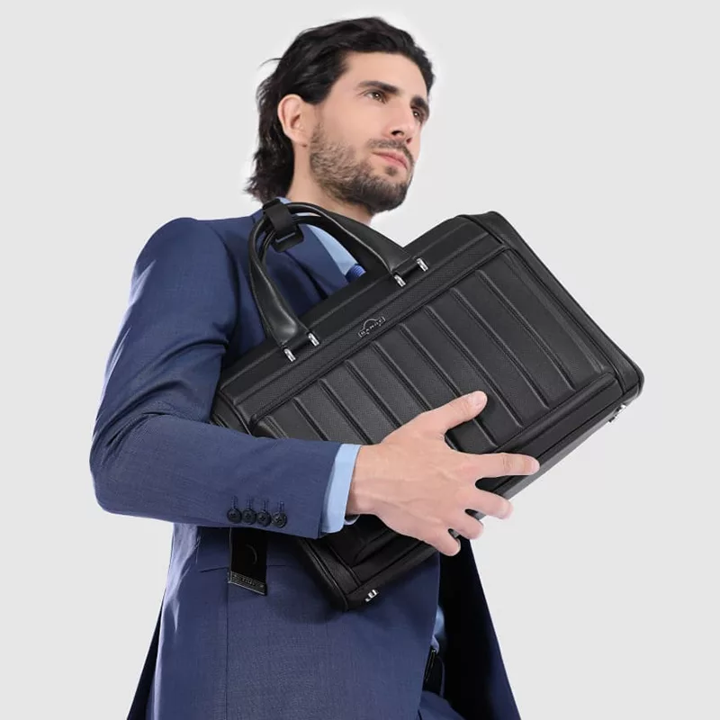 کیف دستی بنج مدل YZ350 مناسب برای لپ تاپ 15 اینچی