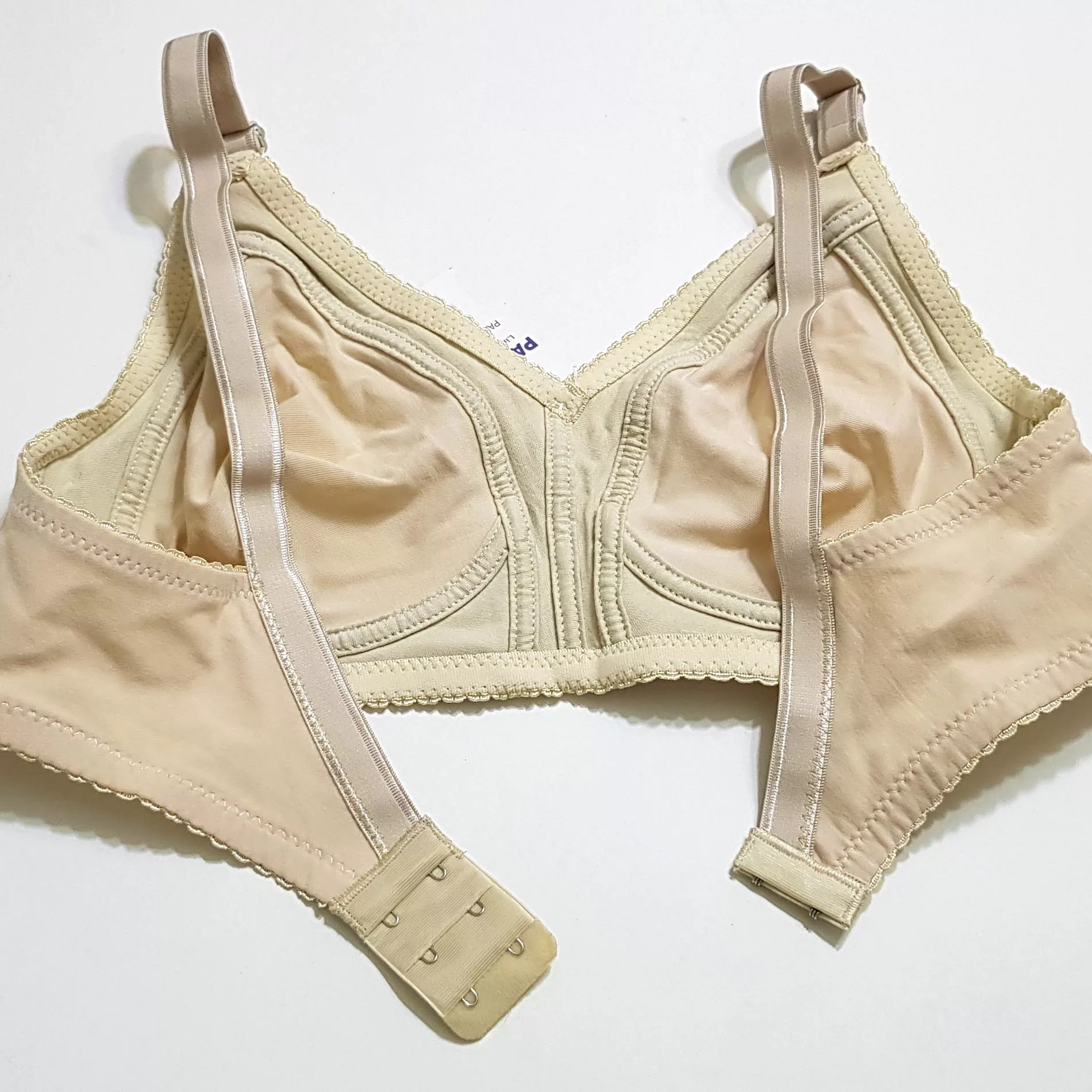 سوتین زنانه پانیذ مدل بدون فنر کد 66368 رنگ کرم