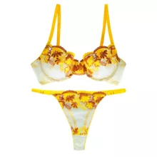 ست شورت و سوتین زنانه ژینا مدل توری کد 1148