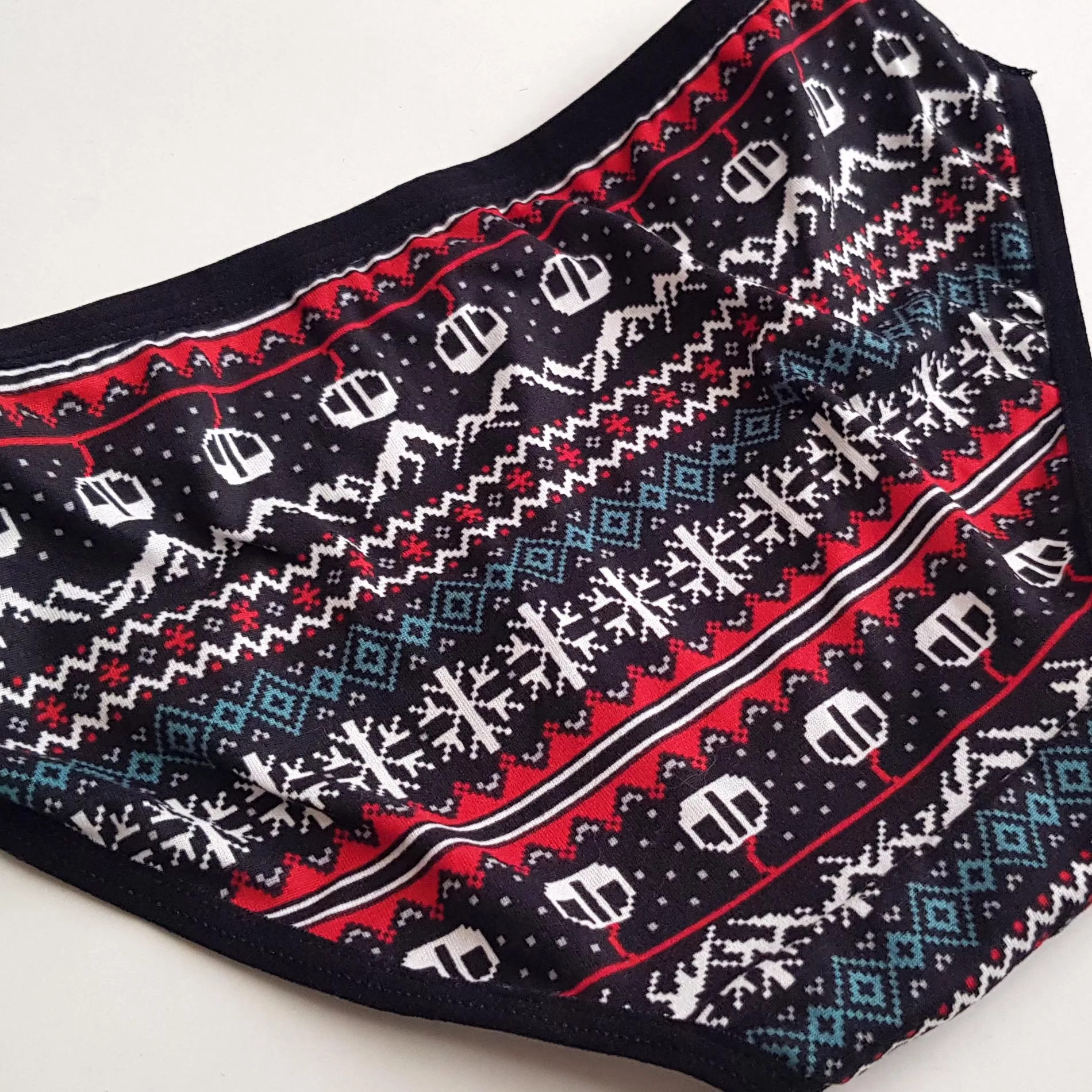 ست شورت و سوتین زنانه پانیذ مدل فنردار دکلته پوش آپ کد 4689-7