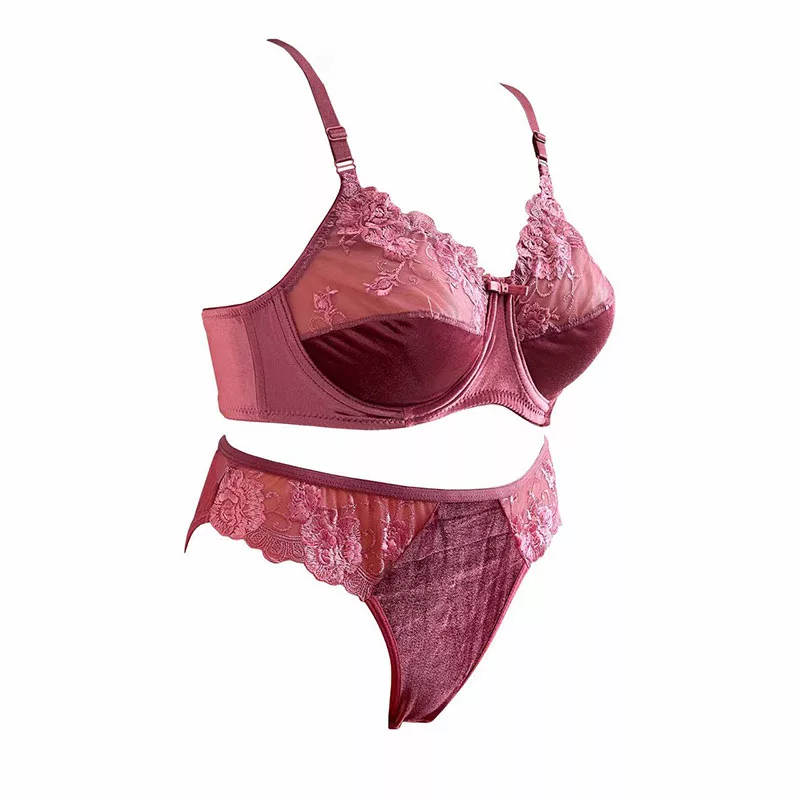 ست شورت و سوتین زنانه نوشه پوش مدل مخمل گیپور کد 81008