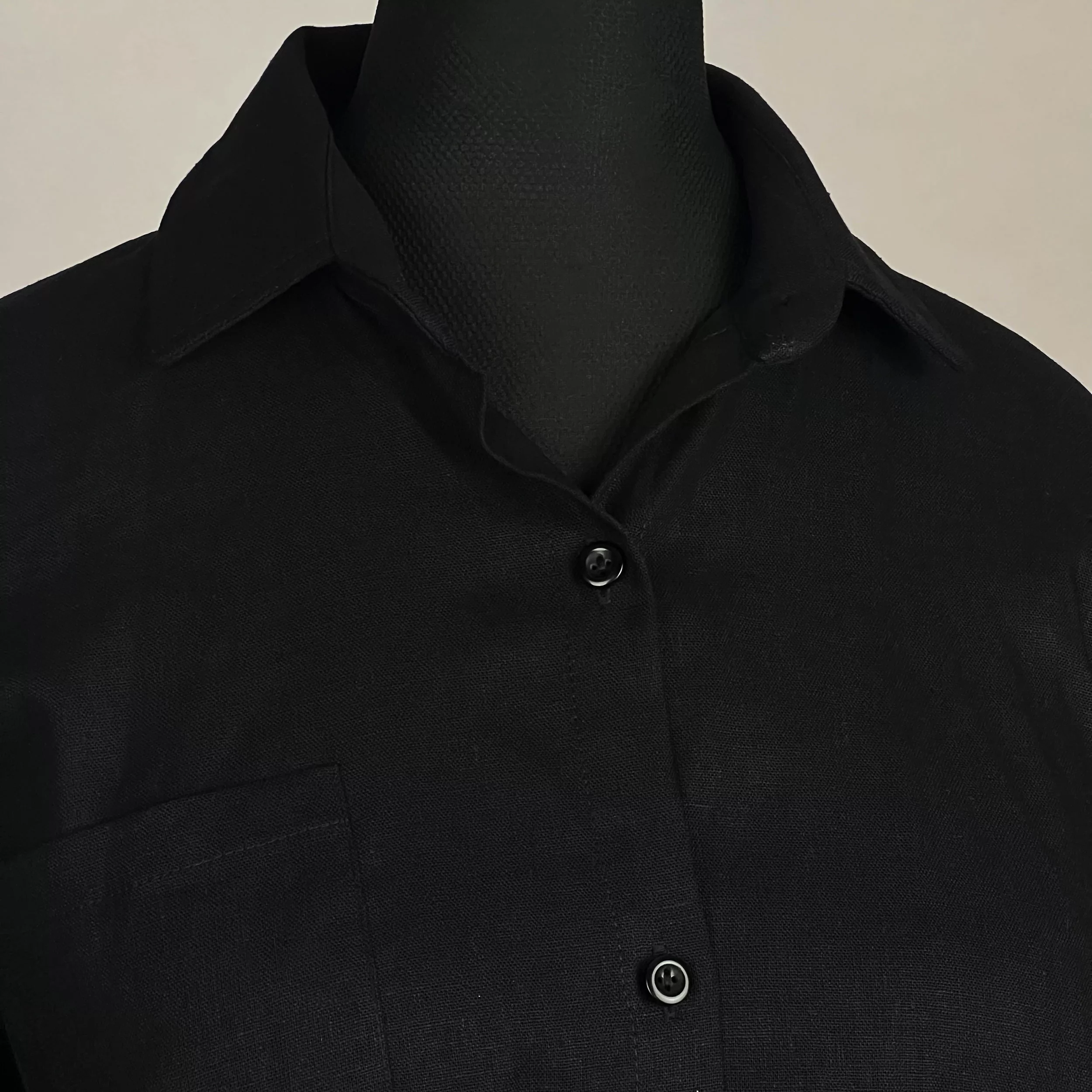 شومیز آستین بلند یقه برگردان زنانه مدل کلوش لینن کد AK1325 رنگ مشکی