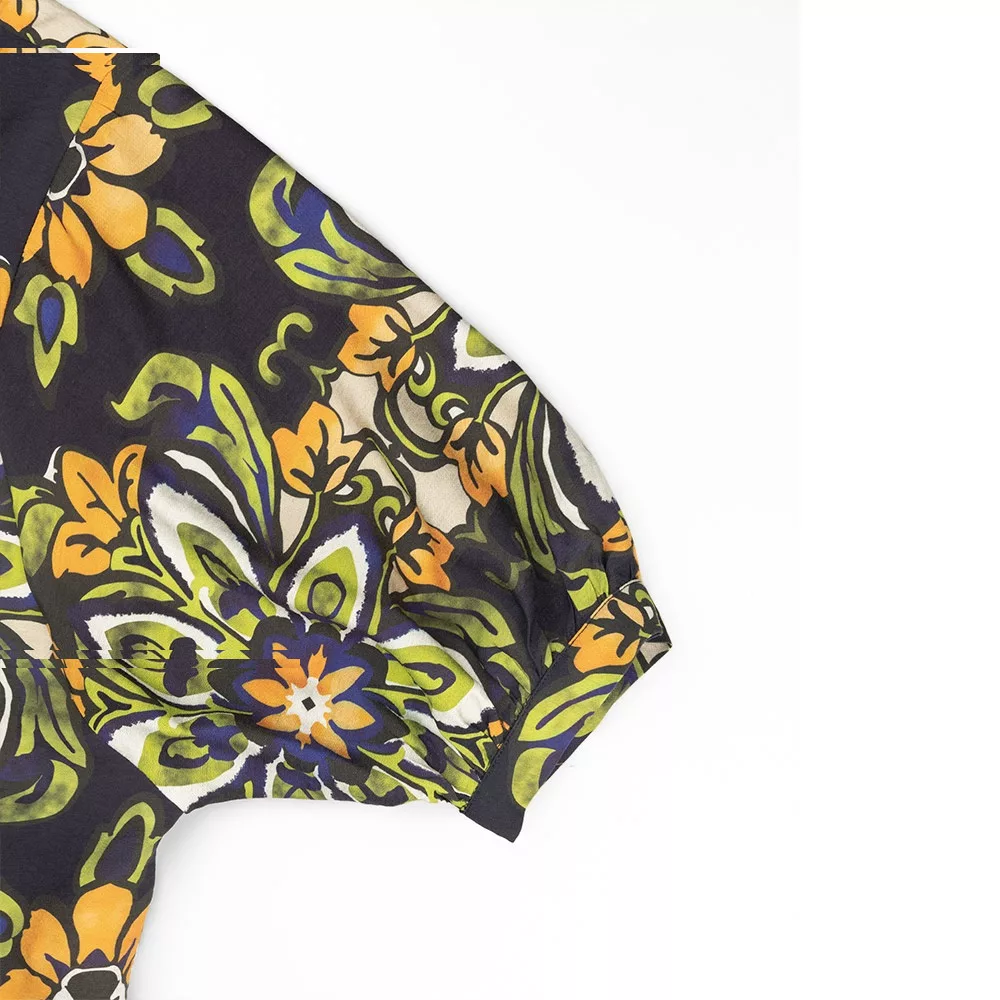 شومیز آستین سه ربع یقه گرد زنانه مدل SB-SS-307348 رنگ مشکی