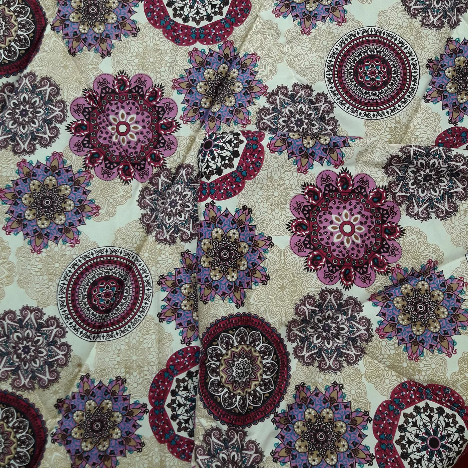لحاف کرسی سندس مدل خورشیدی کد 84 سایز 350x350 سانتی متر