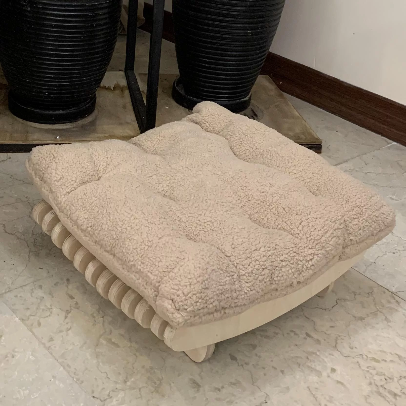 جای خواب سگ و گربه مدل combed به همراه تشک