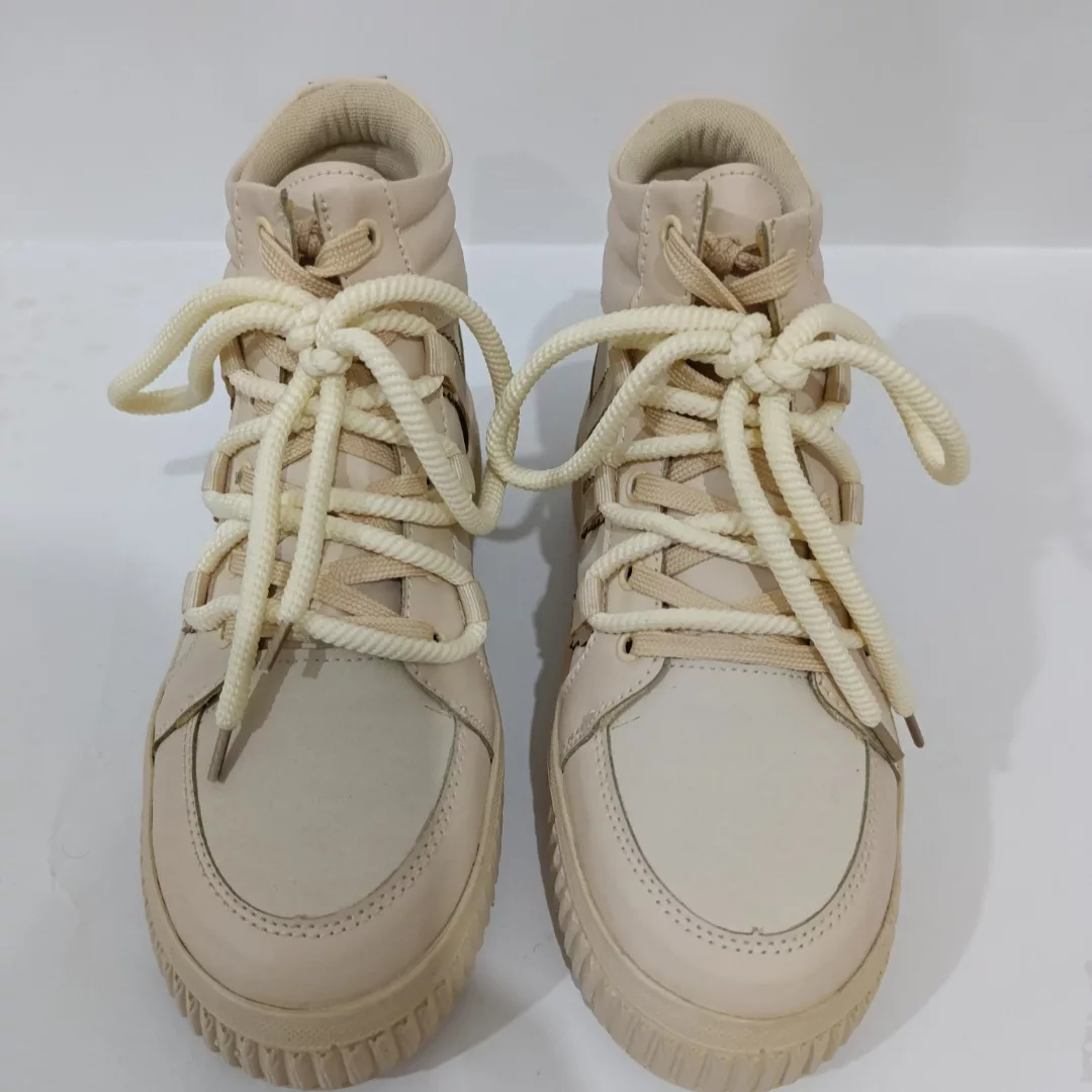 نیم بوت زنانه مدل سه خط ال استار