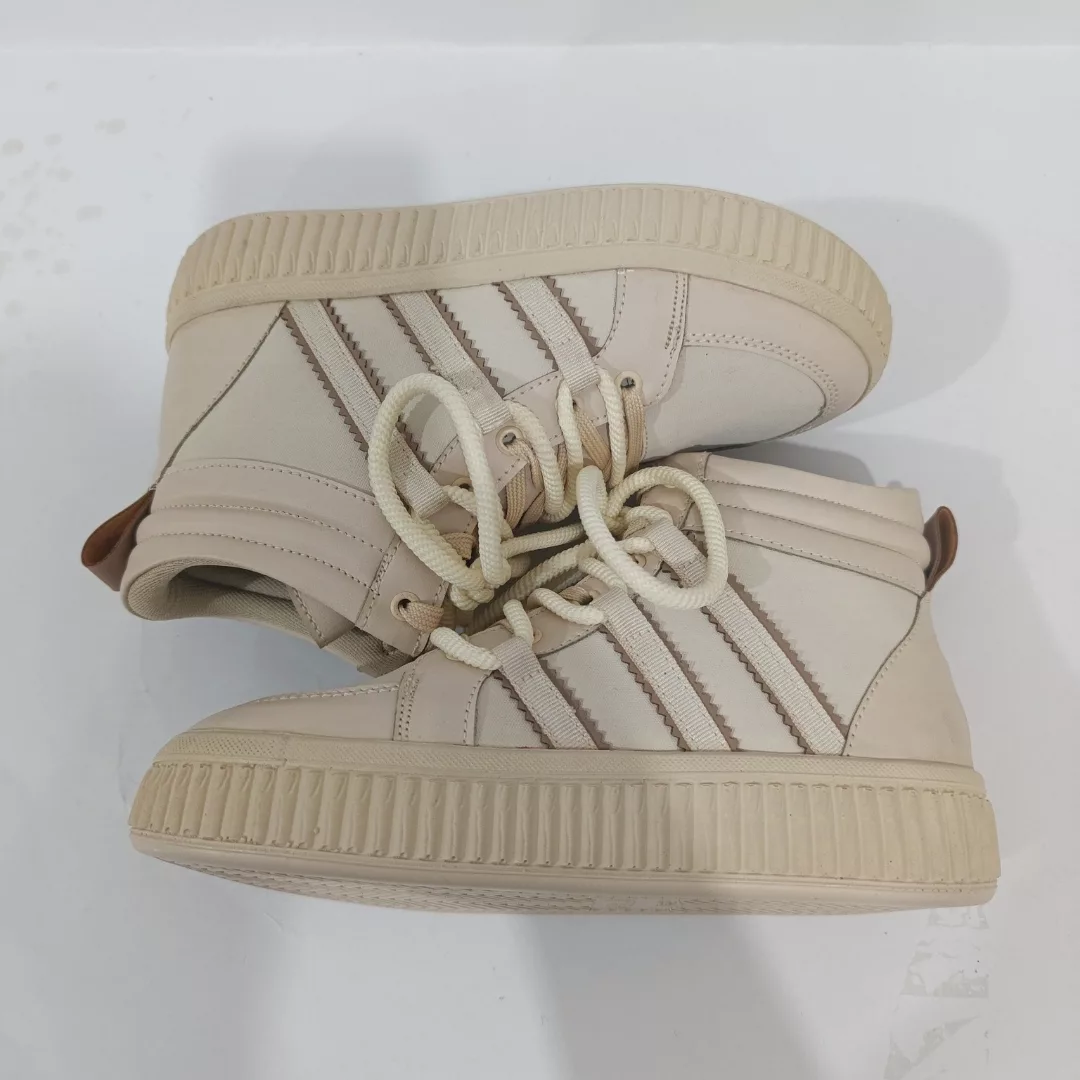 نیم بوت زنانه مدل سه خط ال استار