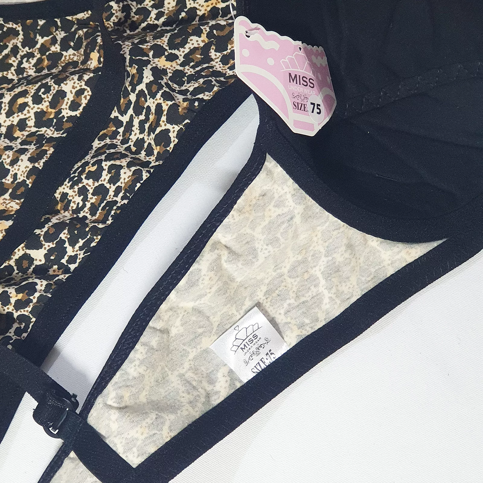 ست شورت و سوتین زنانه میس مدل کاپدار طرح پلنگی