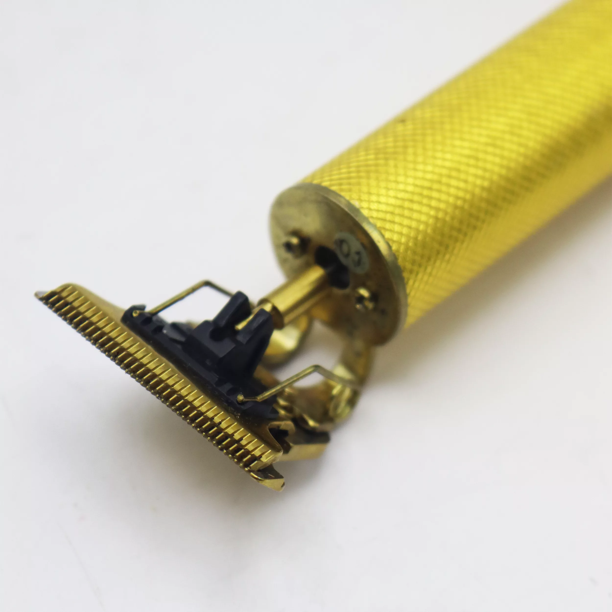 ماشین اصلاح موی سر و صورت شارژی وینتج مدل YP-T9