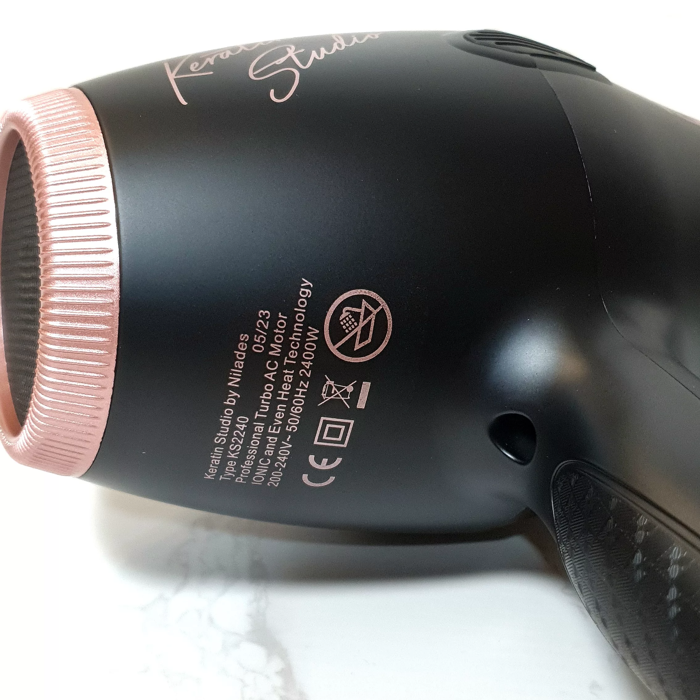 سشوار حرفه ای نیلادس مدل Keratin Studio