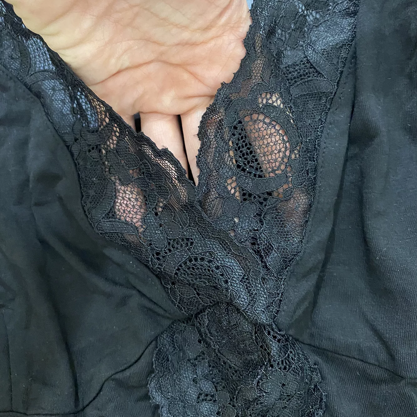 بادی بدون آستین زنانه مدل CD2023 رنگ مشکی