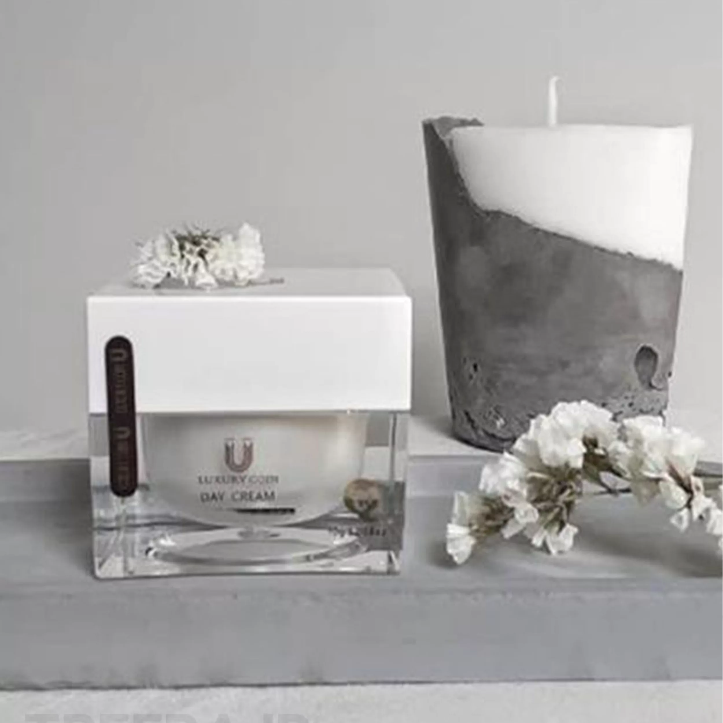 کرم ضد چروک روز لاکچری کوین مدل گلیسرین حجم 30 میلی لیتر