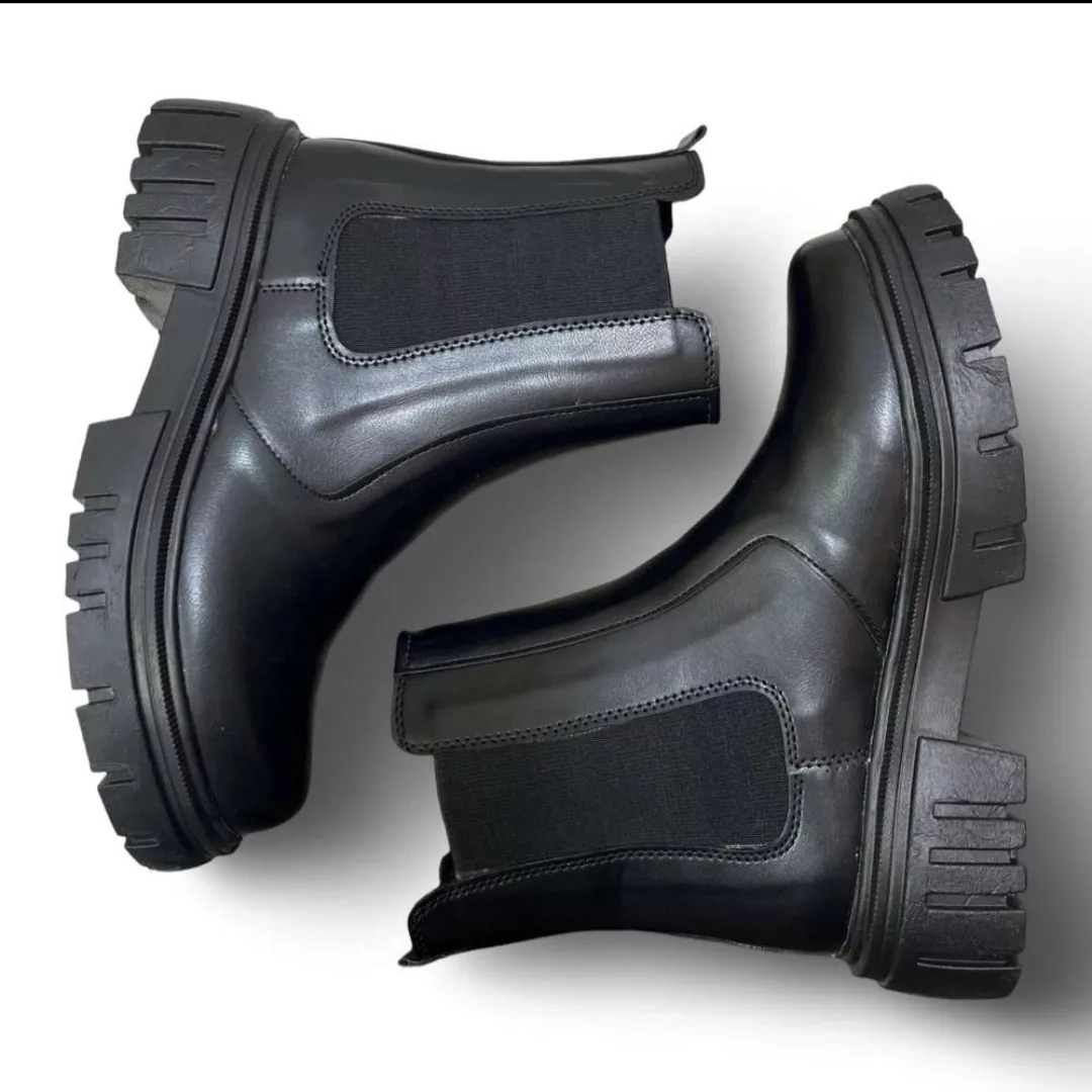 نیم بوت زنانه مدل بغل کشی