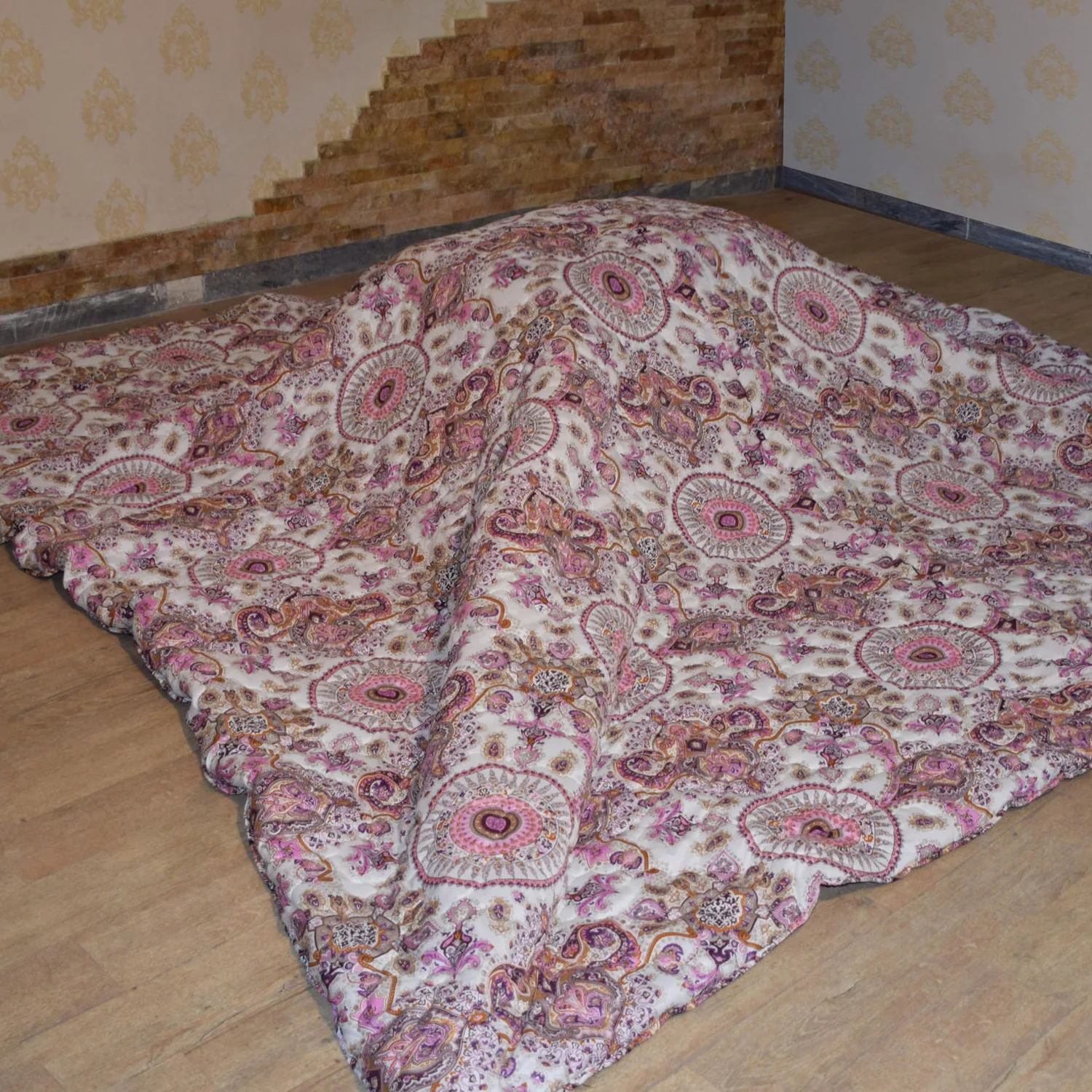 لحاف کرسی سندس مدل sun کد F360 سایز 350x350 سانتی متر