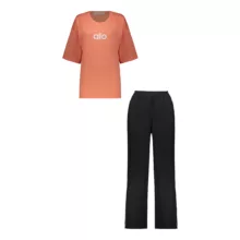 ست تی شرت آستین کوتاه و شلوار راحتی زنانه مدل 01