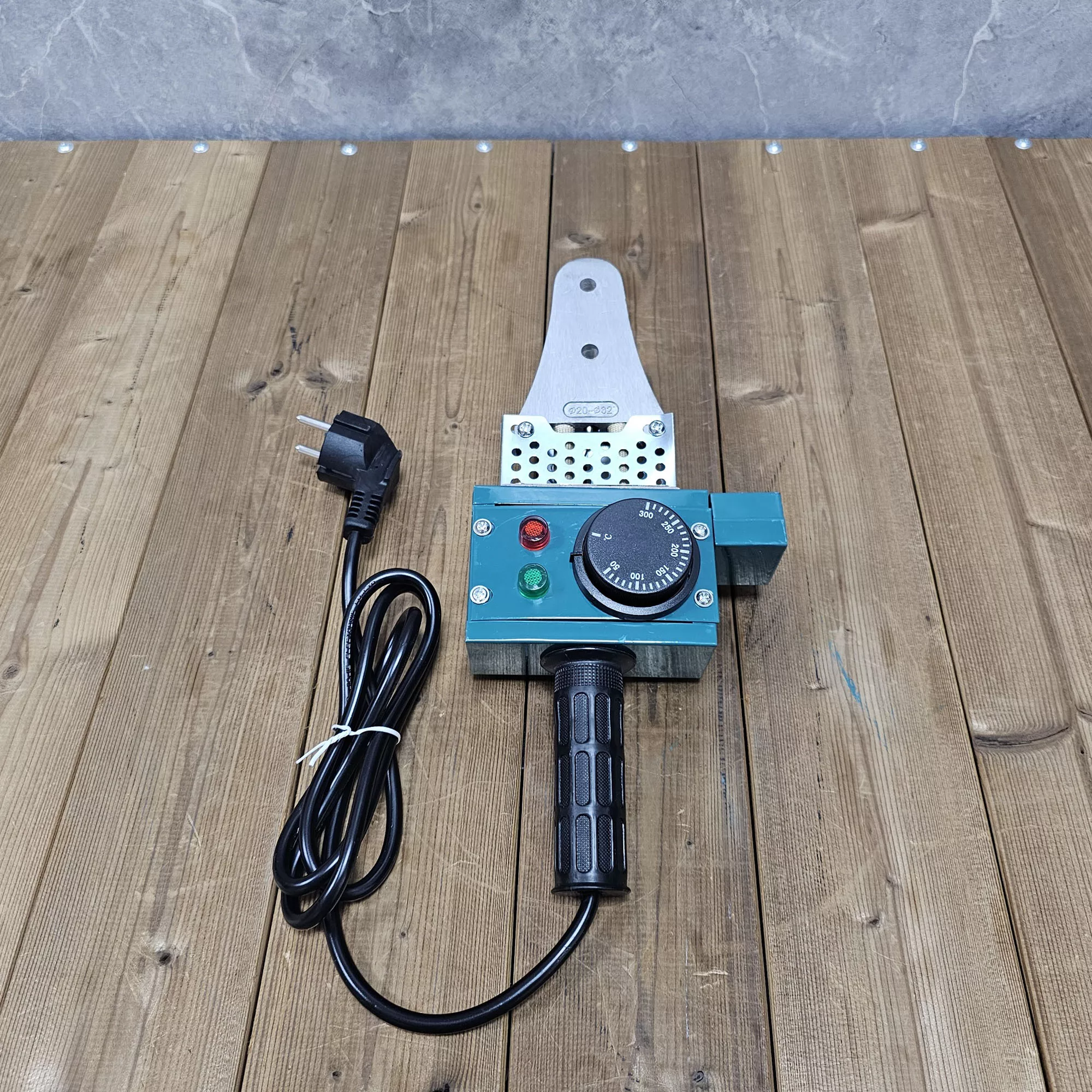 دستگاه اتو لوله سبز باس مدل LIFE_STYLE کد 32C