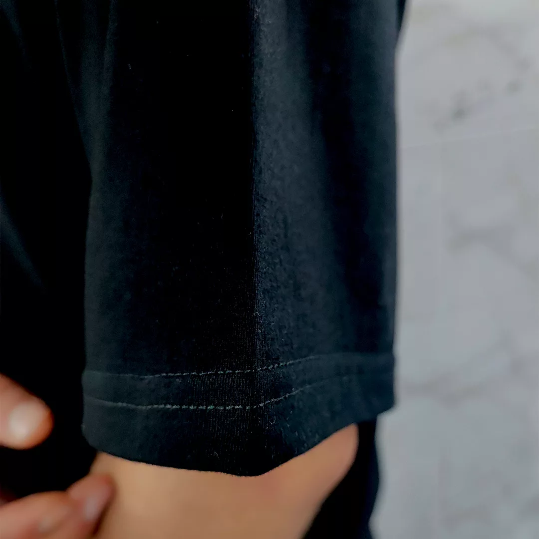 تی‌شرت لانگ آستین کوتاه مردانه میراژ مدل گلدوزی شده رنگ مشکی