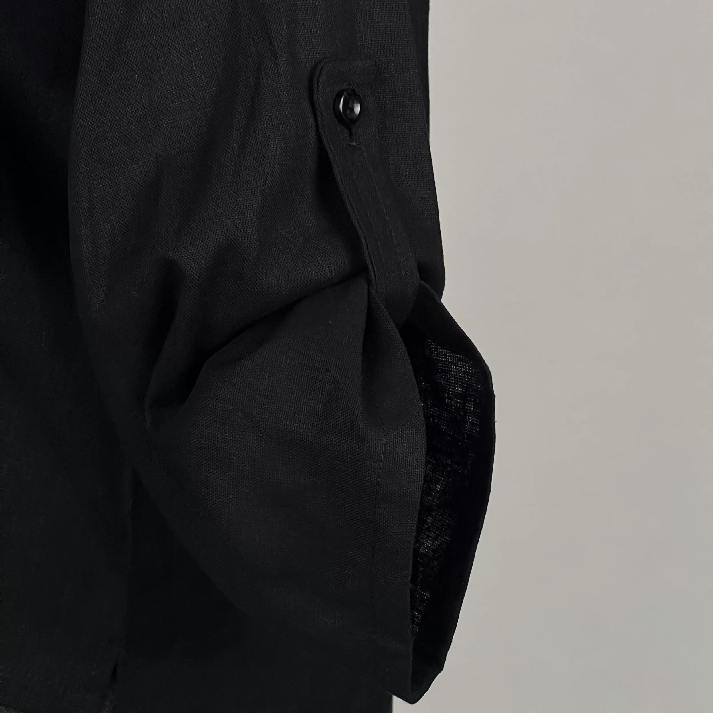 شومیز آستین بلند یقه برگردان زنانه مدل کلوش لینن کد AK1325 رنگ مشکی