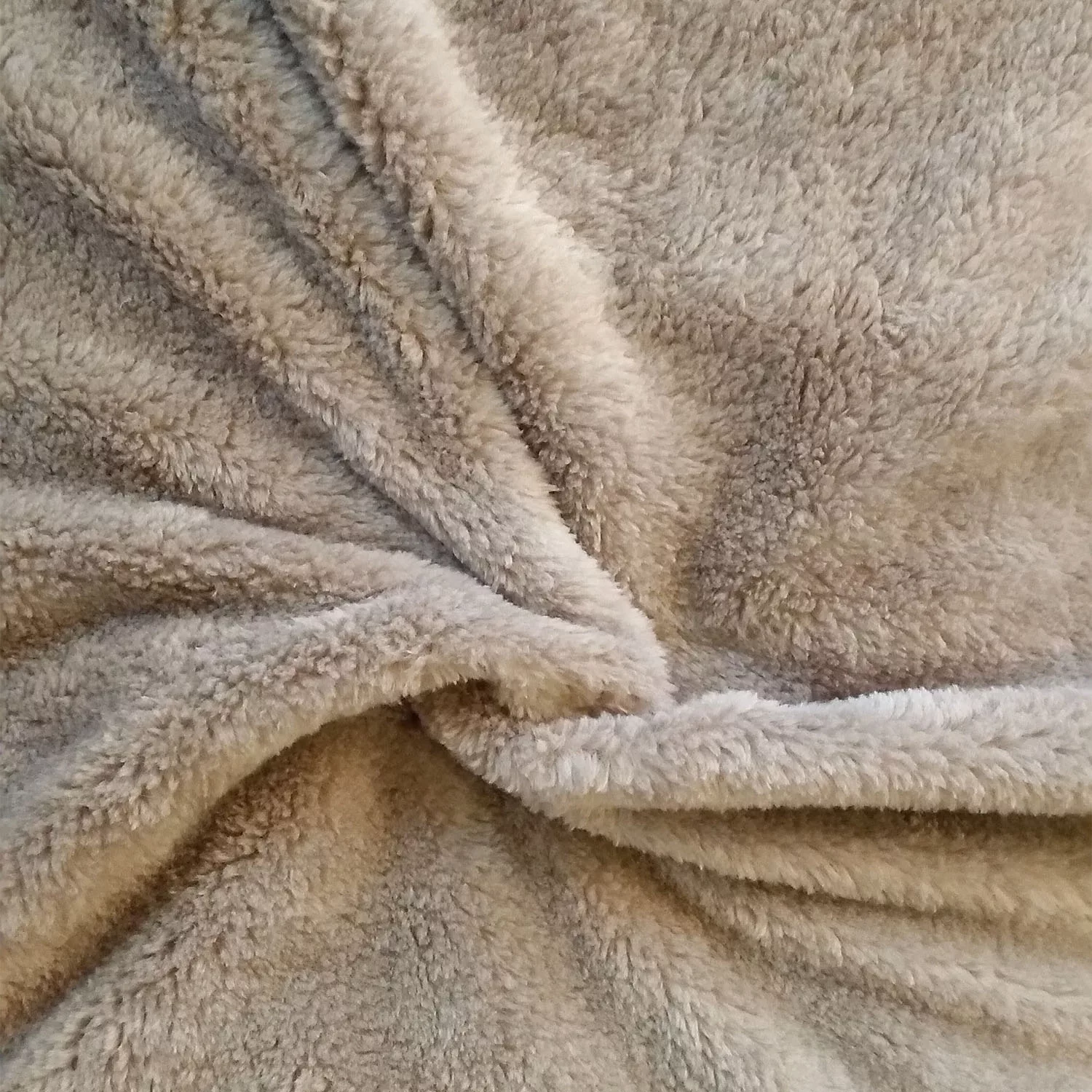 پتو مسافرتی مدل micro سایز 180x220 سانتی متر