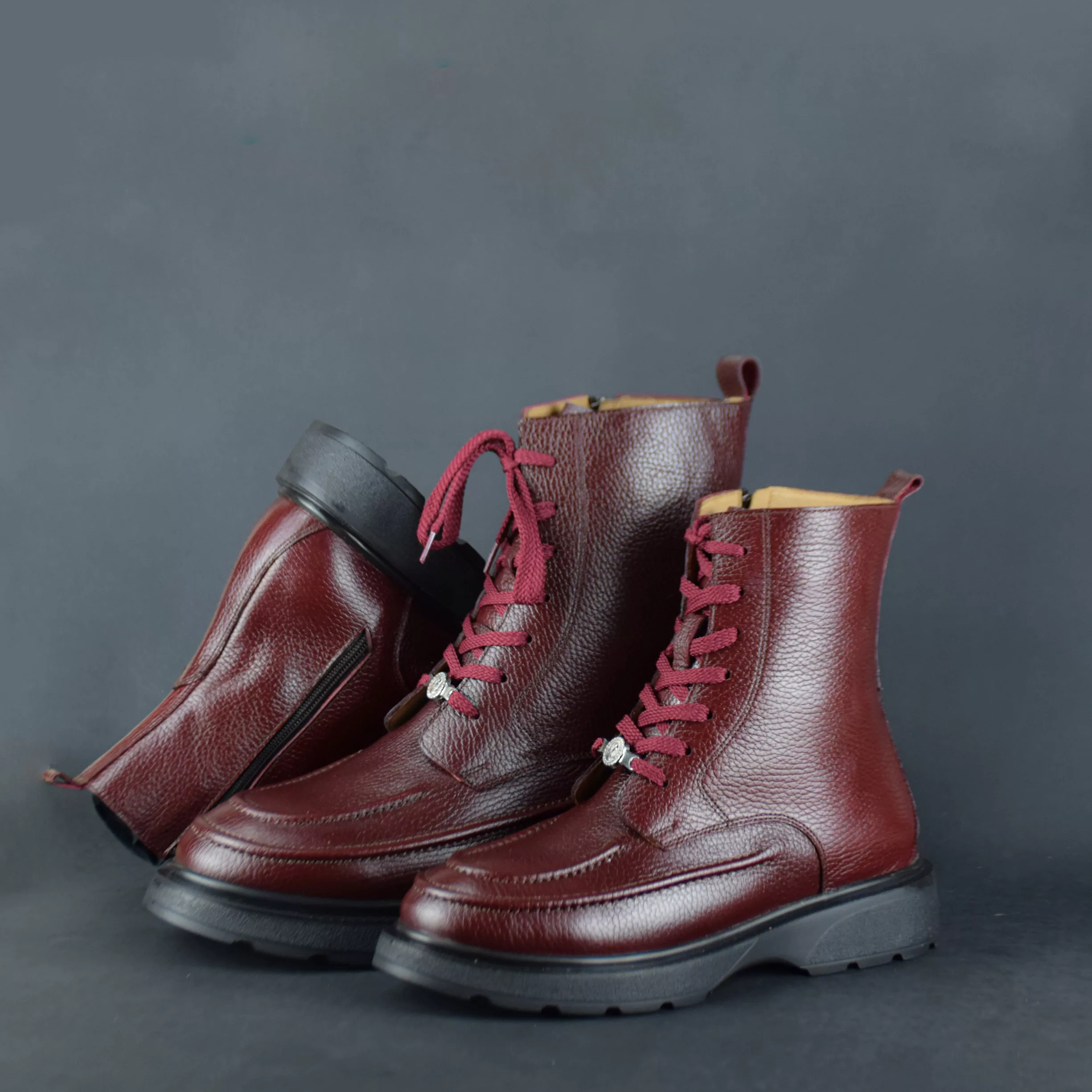 نیم بوت زنانه کرمانی مدل چرم فلوتر طبیعی دستدوز کد 657 رنگ زرشکی