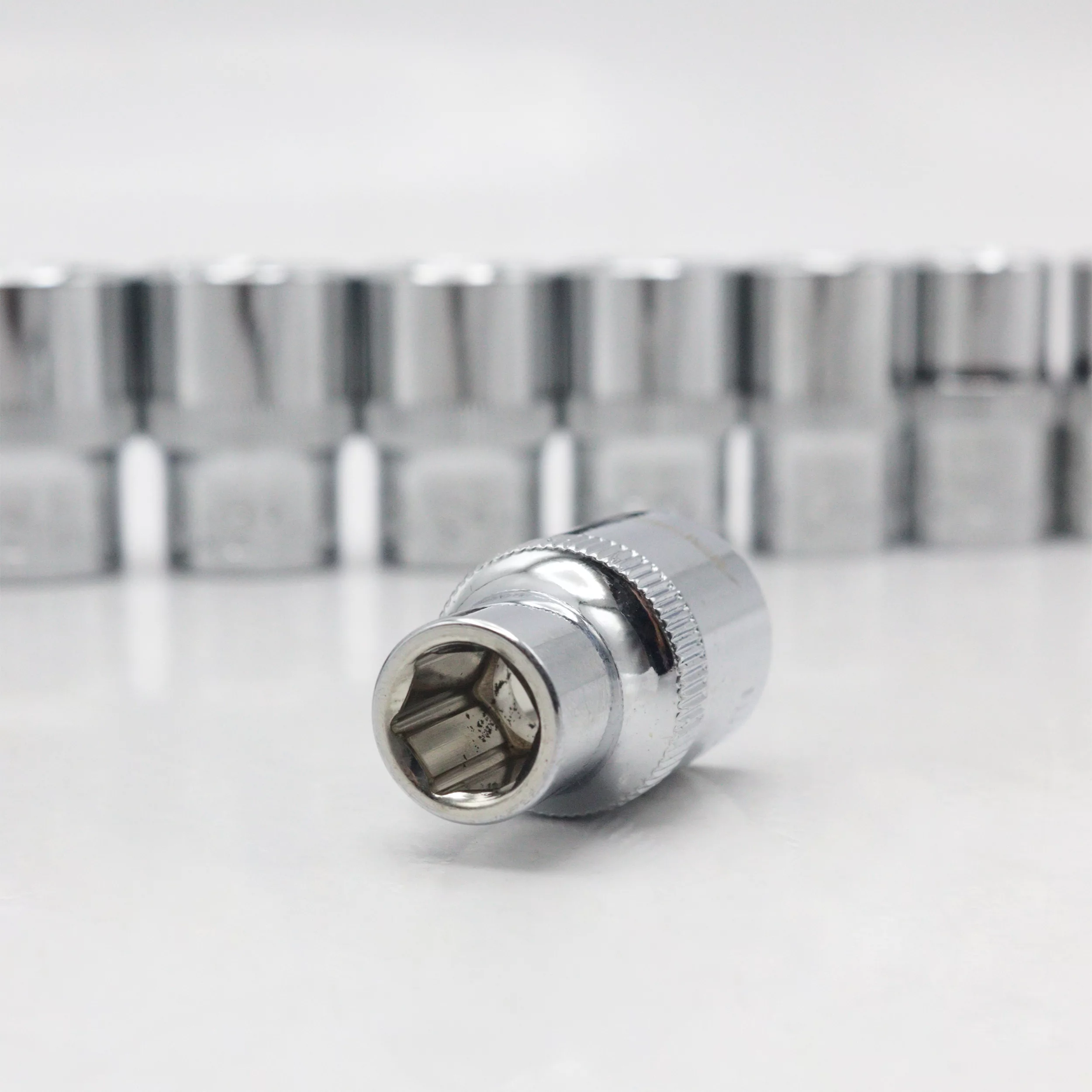 آچار بکس اپکس مدل YP-1/2-1/4-APX-1582 مجموعه 82 عددی