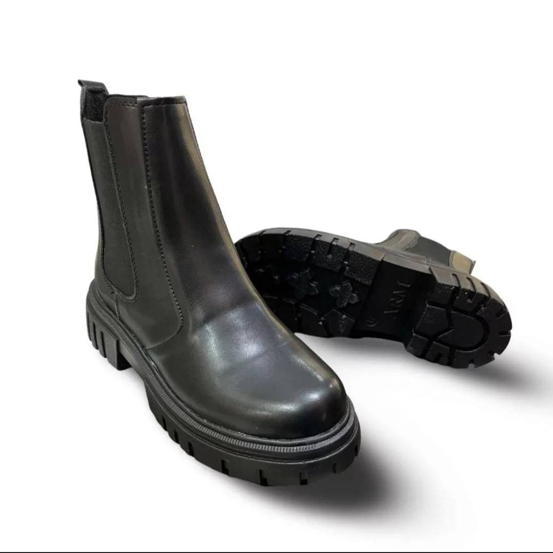 نیم بوت زنانه مدل بغل کشی