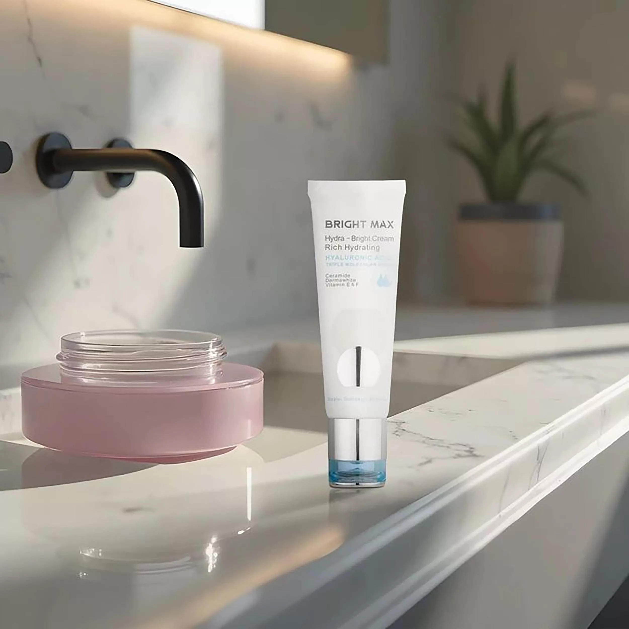 کرم آبرسان برایت مکس مدل Rich حجم 50 میلی‌لیتر